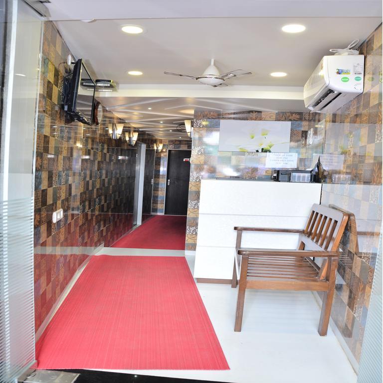 Premier Inn Mumbai Exterior photo